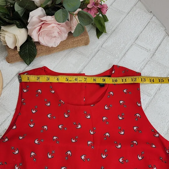 Banana Republic Red Top with Bird Pattern - Picture 4 of 7